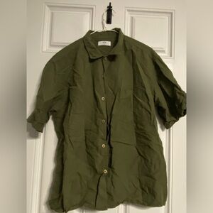 T30- UNIQLO Army Green Short Sleeve Shirt